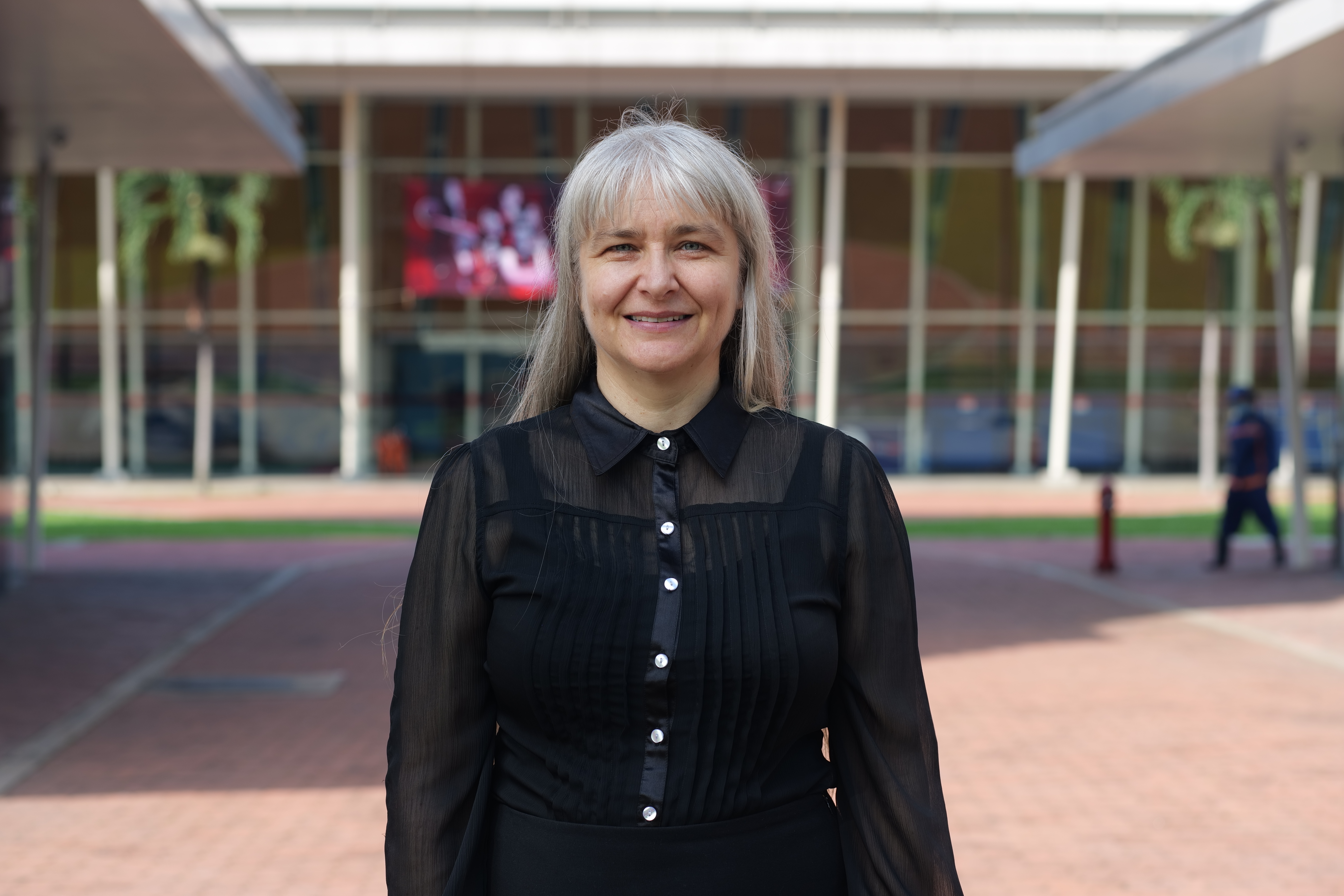 Associate Professor Catherine Earl